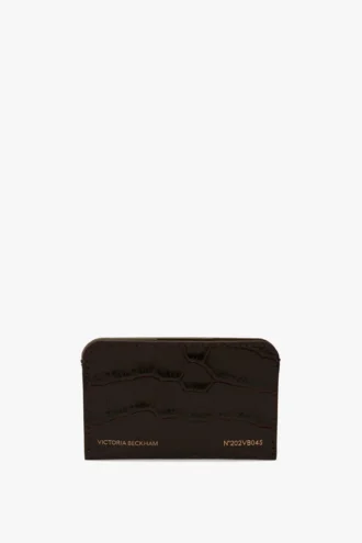 Etui na karty w kolorze espresso z tłoczoną skórą imitującą skórę krokodyla Etui na karty w kolorze espresso z tłoczoną skórą imitującą skórę krokodyla