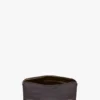 Etui na karty w kolorze espresso z tłoczoną skórą imitującą skórę krokodyla Etui na karty w kolorze espresso z tłoczoną skórą imitującą skórę krokodyla