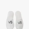 Haftowane kapcie frotte VB w kolorze białym Haftowane kapcie frotte VB w kolorze białym