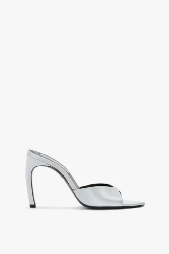Klapki Harlow 100 z satyny w kolorze magnezowym