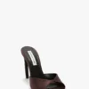 Mule Harlow 100 z bordowej satyny Mule Harlow 100 z bordowej satyny