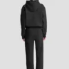 Spodnie jogger z haftowanym logo w kolorze czarnym Spodnie jogger z haftowanym logo w kolorze czarnym