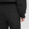 Spodnie jogger z haftowanym logo w kolorze czarnym Spodnie jogger z haftowanym logo w kolorze czarnym