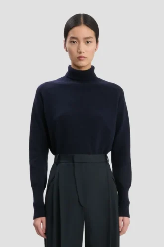 Sweter Marie w kolorze granatowym