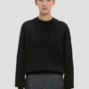 Sweter o luźnym kroju w kolorze czarnym Sweter o luźnym kroju w kolorze czarnym