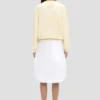 Sweter o luźnym kroju w kolorze kości słoniowej Sweter o luźnym kroju w kolorze kości słoniowej